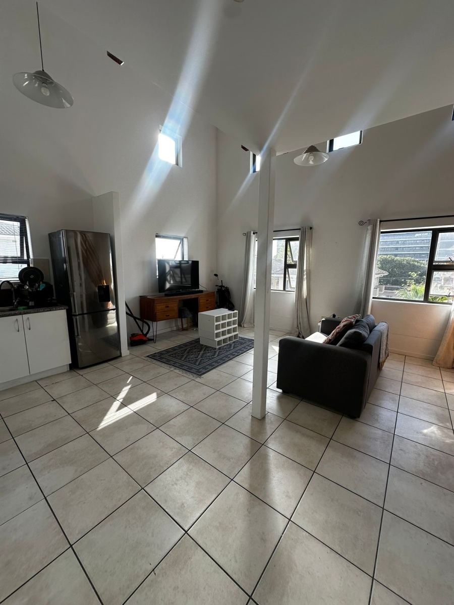 To Let 1 Bedroom Property for Rent in Kenilworth Western Cape